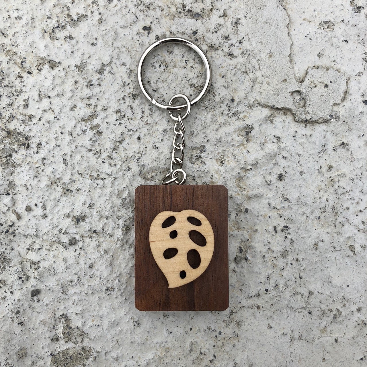 洞洞蔓綠絨不二鑰匙圈 洞洞蔓綠絨不二鑰匙圈