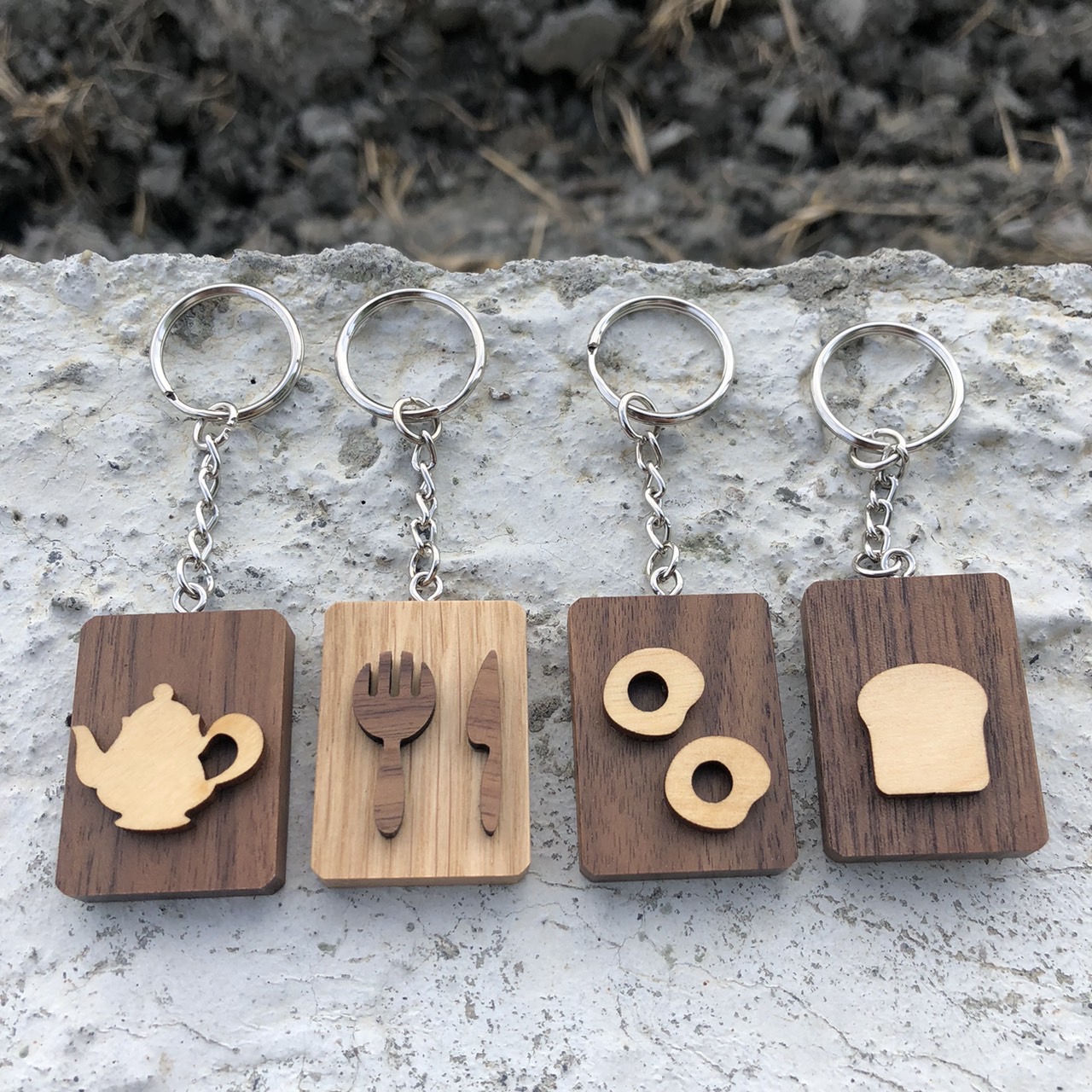 202511250352475636381_K1.4.13~16【實木不二鑰匙圈】-正面.jpg